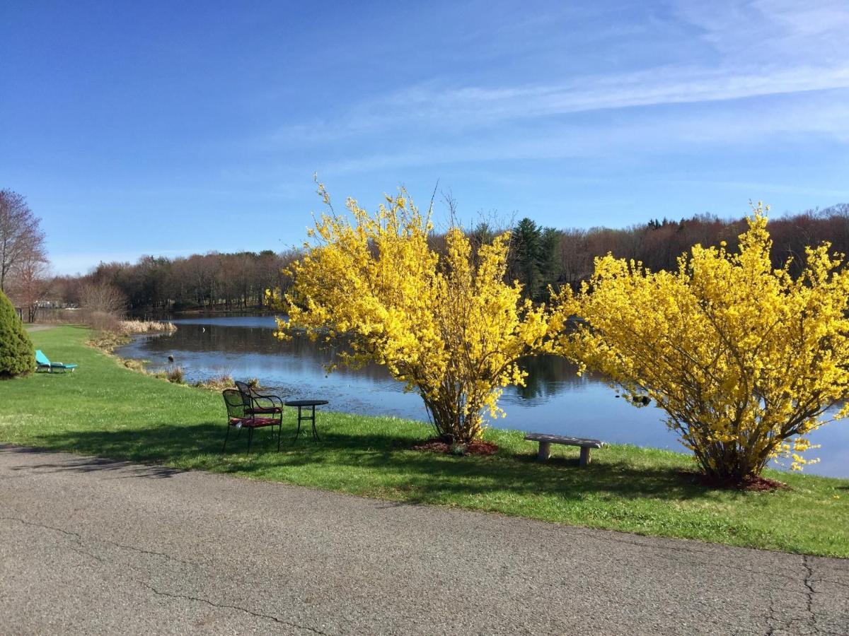 Lake Moc A Tek Inn Lakeville المظهر الخارجي الصورة